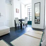 Apartment Downtown Apartments Bica