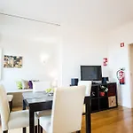 Apartment Downtown Apartments Bica