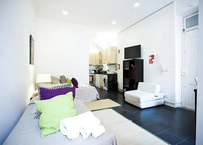 Downtown Bica * Лиссабон