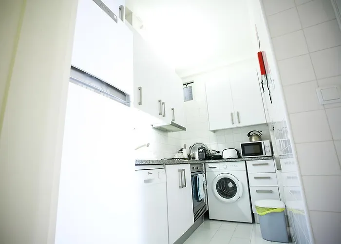 Downtown Bica * Лиссабон