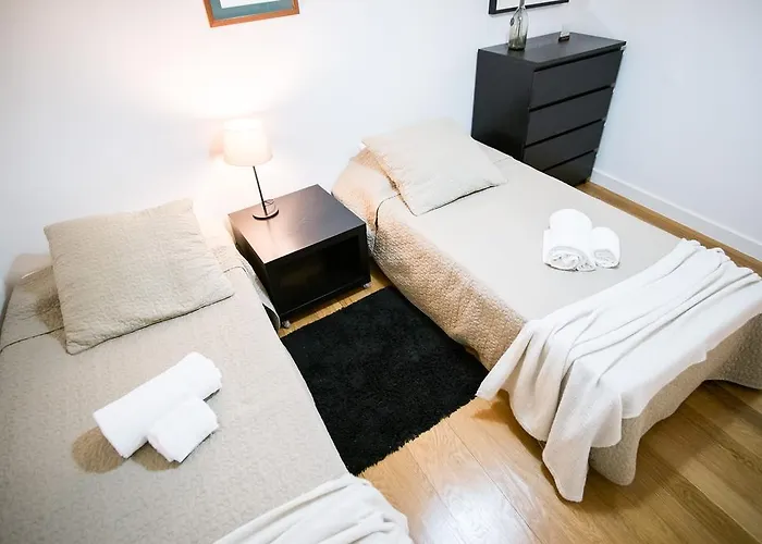 Апартаменты Downtown Bica *