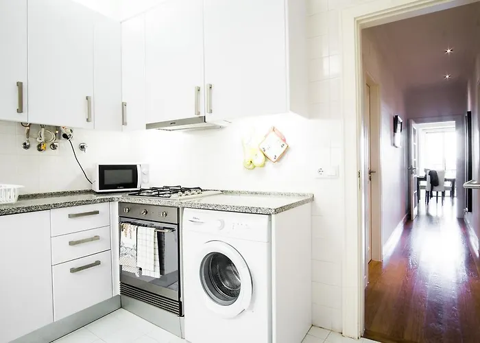 Downtown Bica * Лиссабон