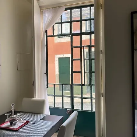 Lägenhet Downtown Bica